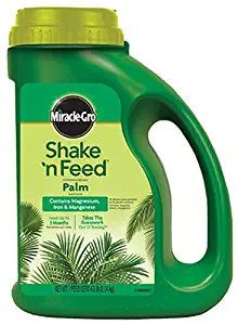 Miracle-Gro Shake 'n Feed Continuous Release Palm Plant Food, 4.5-Pound (Slow Release Plant Fertilizer)