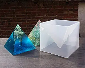 DOYOLLA Large Pyramid Resin Casting Silicone Jewelry Molds for Paperweight, Office Desk Decoration